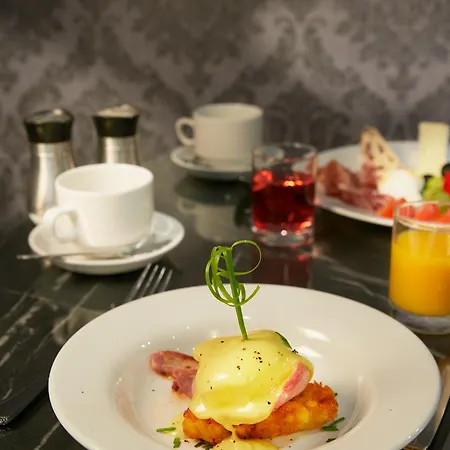 Mansion House Pensionat 5*