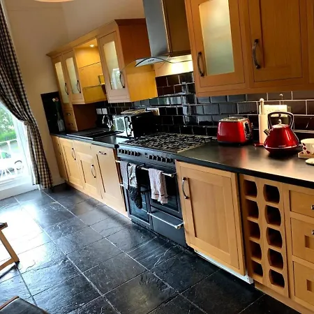 Mansion House Гостевой дом 5*