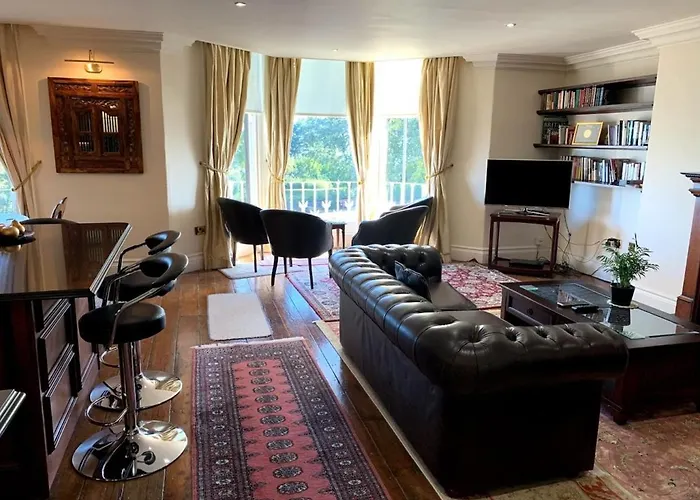 Mansion House 5* Scarborough